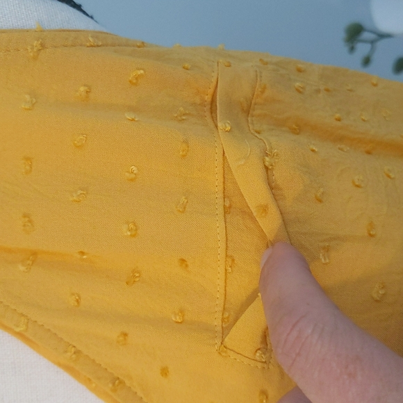 Candie's Side Knot Embellished Tank - Size: L - Picture 4 of 13